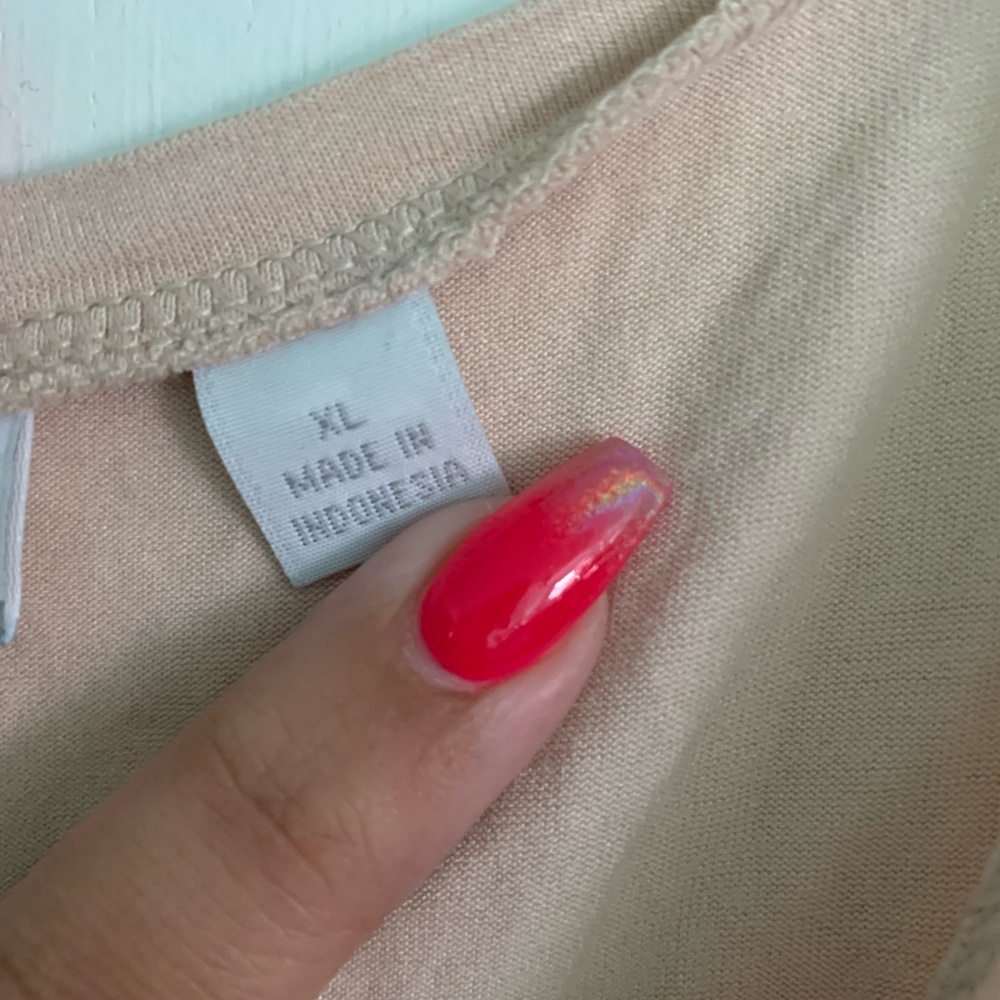 Fitted tee - Picture 2 of 3